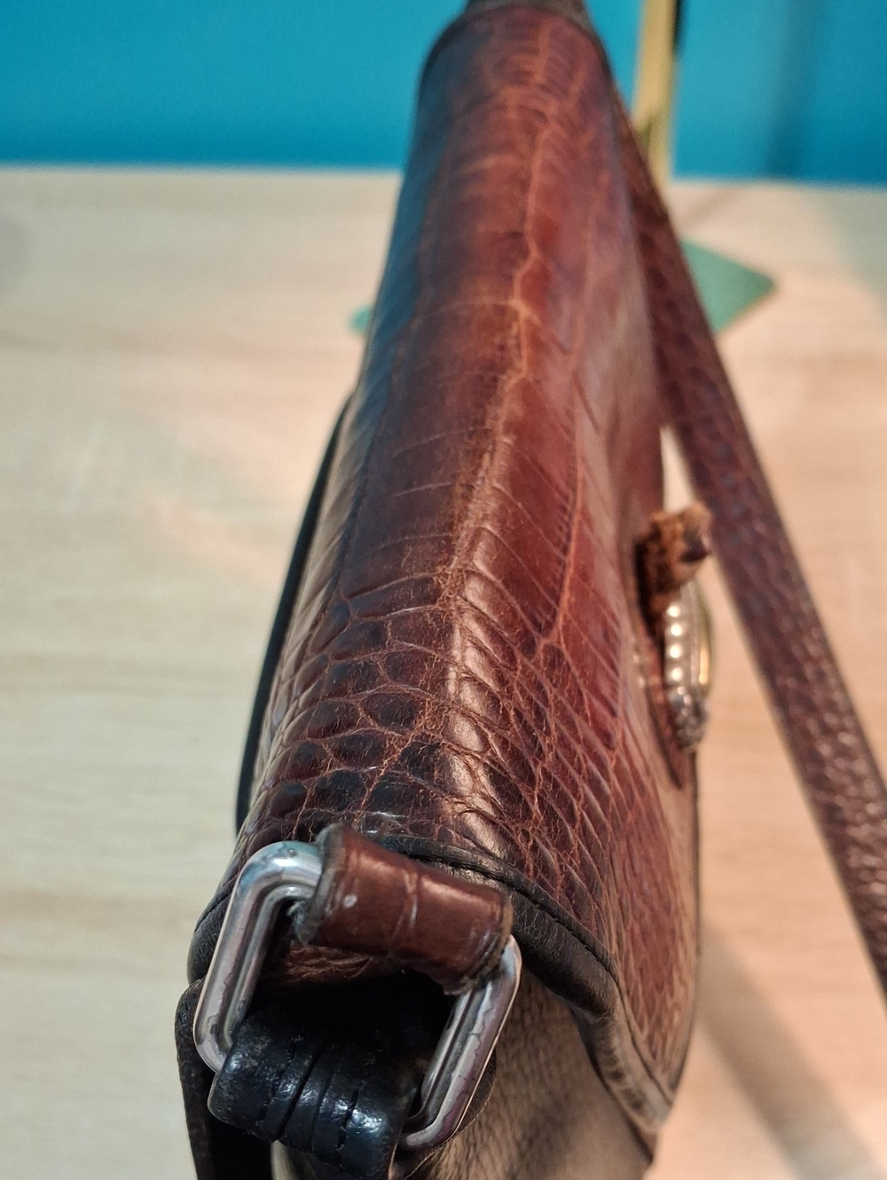 Brighton Magdaleine Brown Croc-Embossed & Black Leather Crossbody Vintage - Picture 8 of 15
